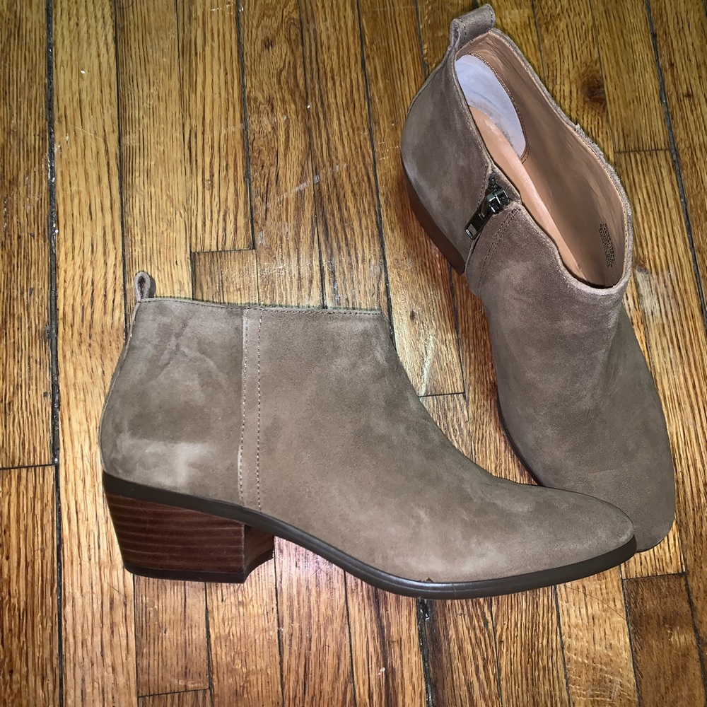 J crew tan sawyer suede boots size 9